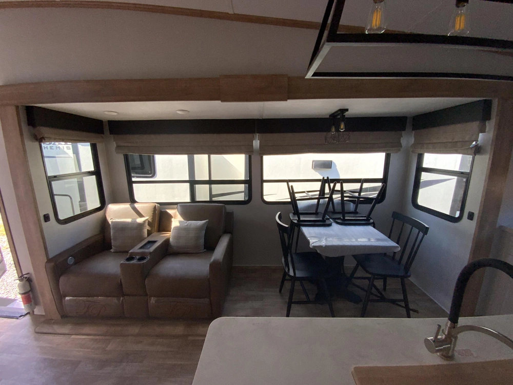 2023 Keystone Rv Arcadia 3350 Mb alt