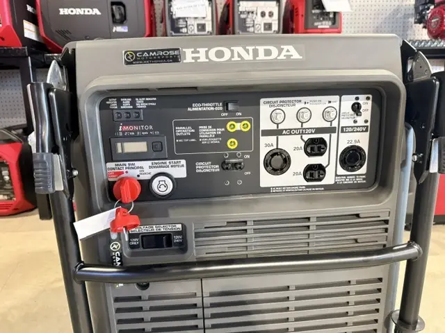  Honda EU7000iSCT1 ULTRA-QUIET INVERTER