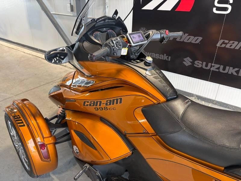 2014 Can-am St Ltd 990 alt
