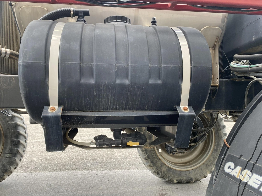 Case Ih Patriot 3330 2011 alt
