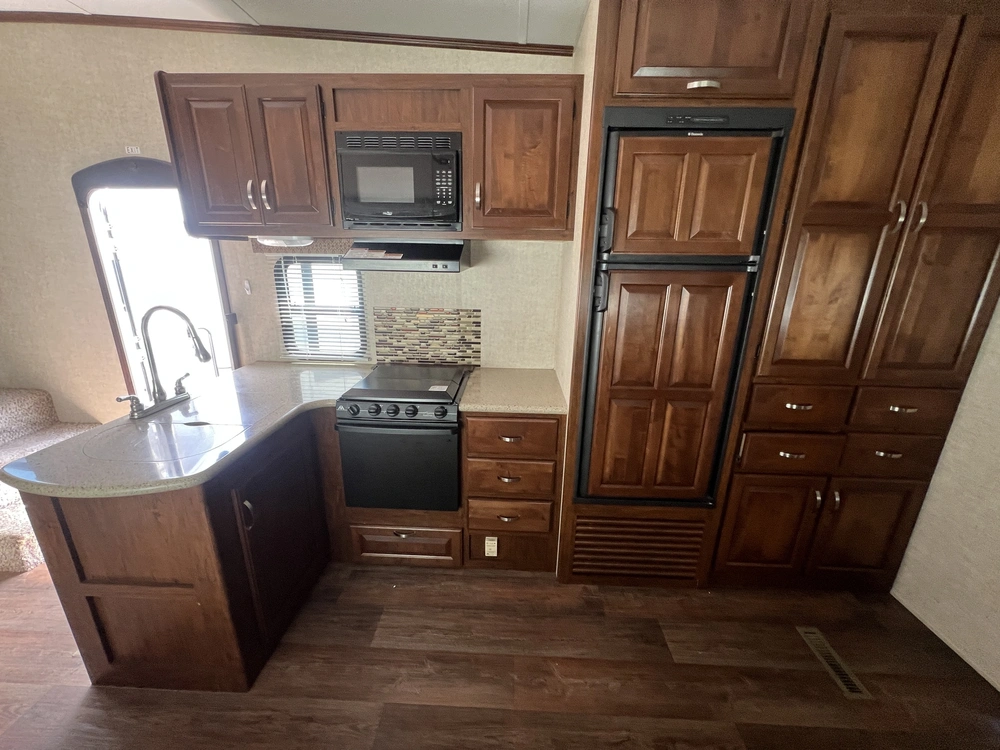 2014 Keystone Rv Laredo 335tg alt