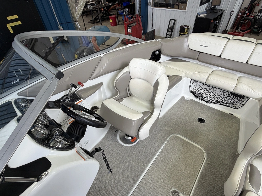 Sea-doo Challenger Se 230 2010 alt