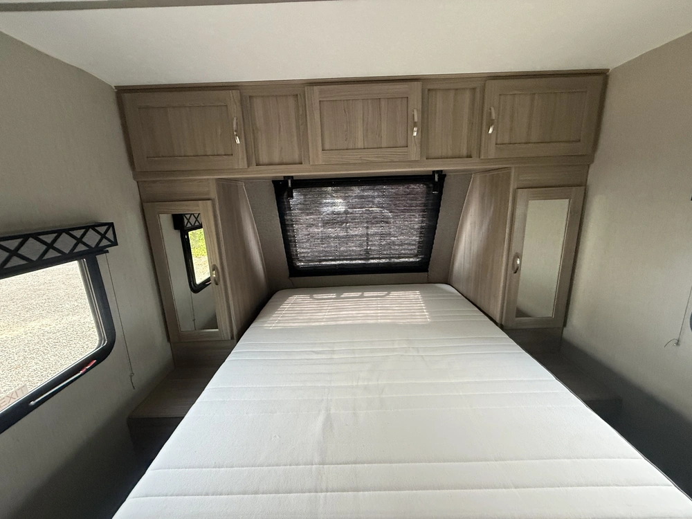2021 Coachmen Freedom Express 246rkse alt