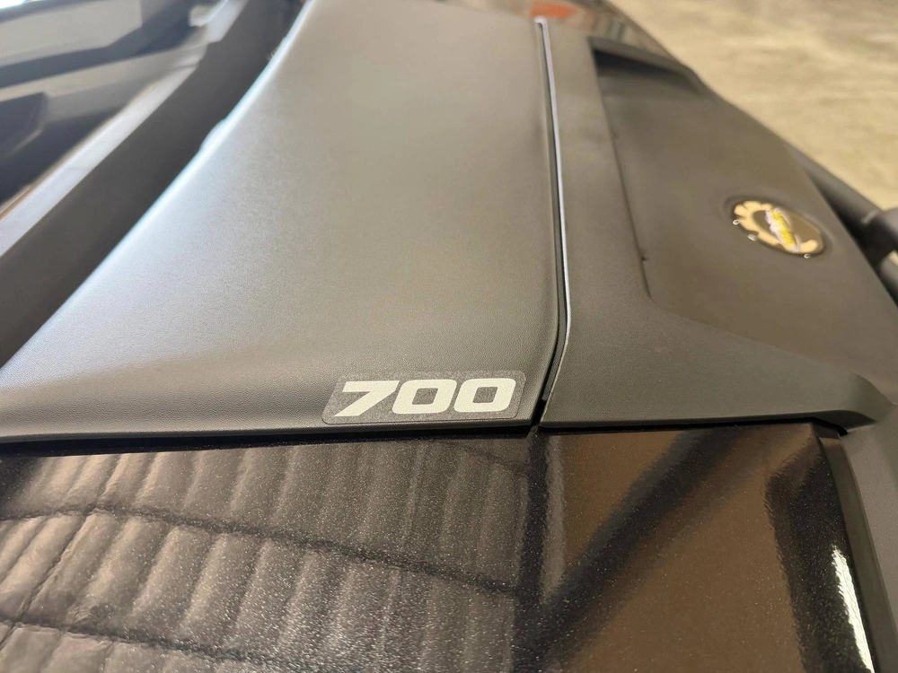 2026 Can-am Commander Xt 700 alt