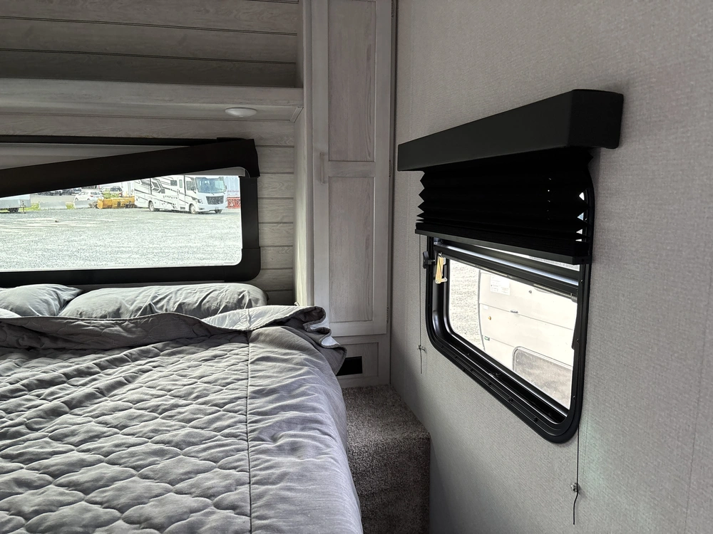 2021 Keystone Rv Sprinter 341bik alt