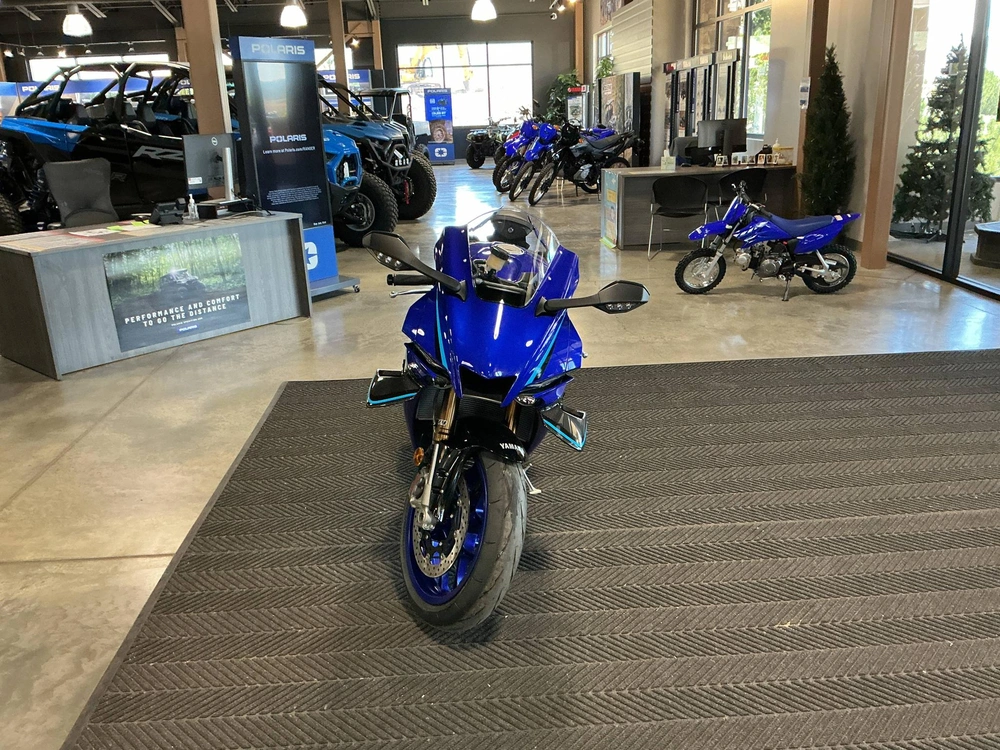 2026 Yamaha Yzf-r1 alt