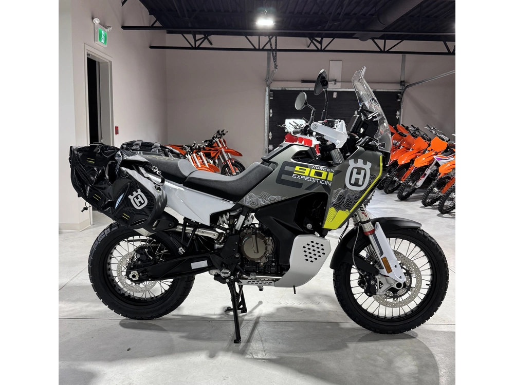 Husqvarna Norden 901 Expeditio 2025 alt