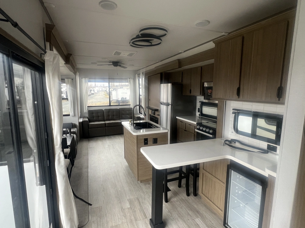 2025 Forest River Wildwood Lodge 40 Rlb alt