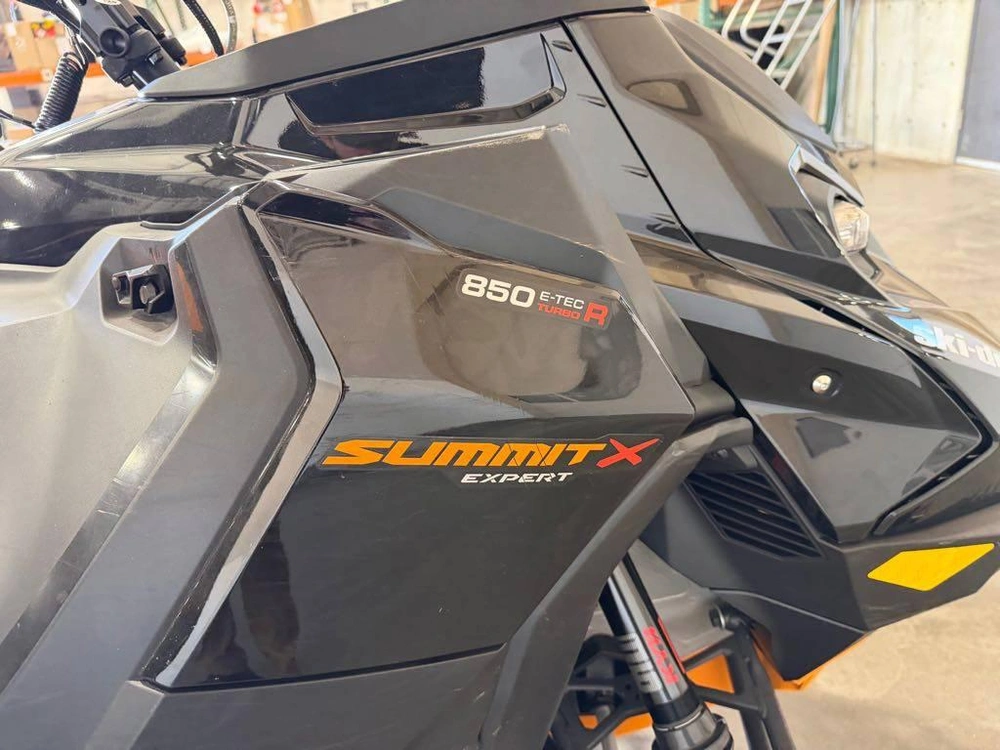 2024 Ski-doo Summit X W/ Expert Package 165 850 Turbo 10.25" Screen alt
