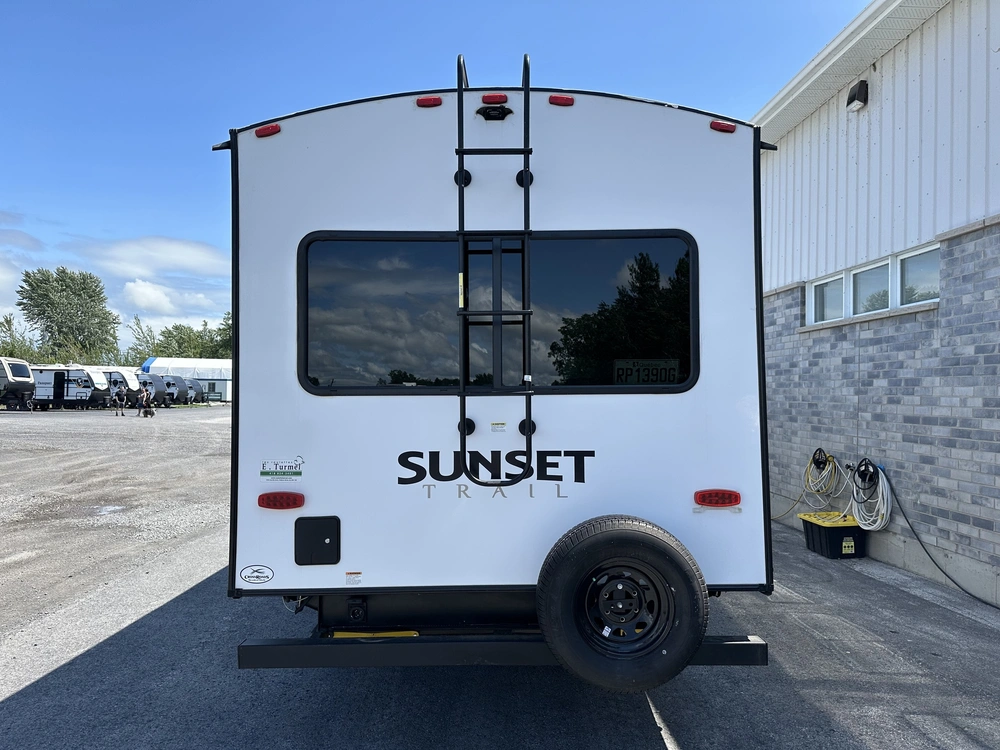 2022 Crossroads Sunset Trail 330 Si alt