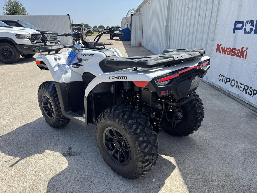 2026 Cfmoto Cforce 500 alt