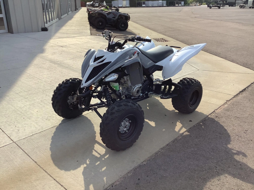 2026 Yamaha Raptor 700 alt