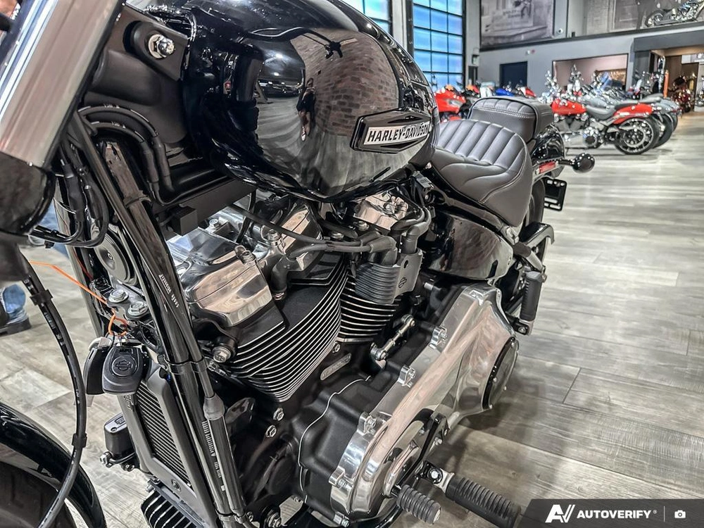 2026 Harley-davidson Street Bob alt