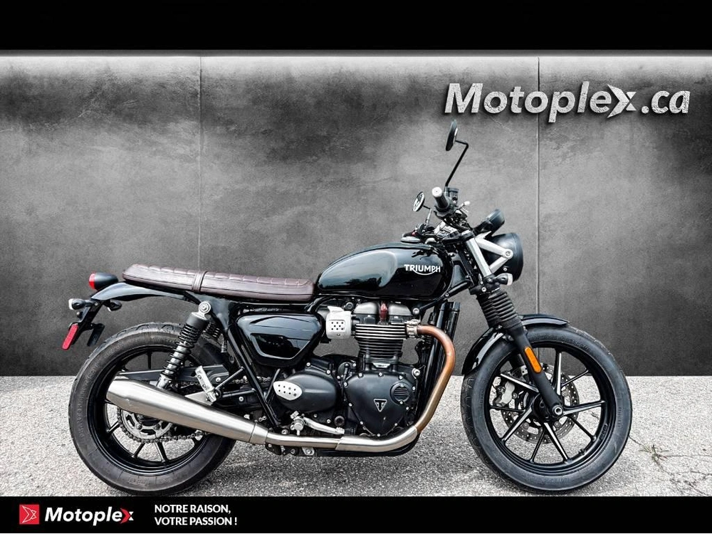 2019 Triumph Street Twin Black alt
