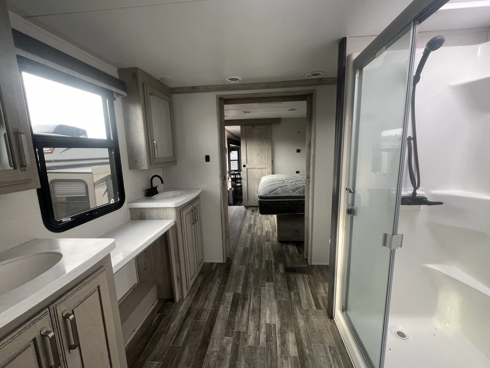 2022 Keystone Rv Alpine 3910rk alt