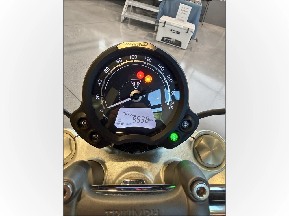 2022 Triumph 1200 Speed Master Bonneville alt