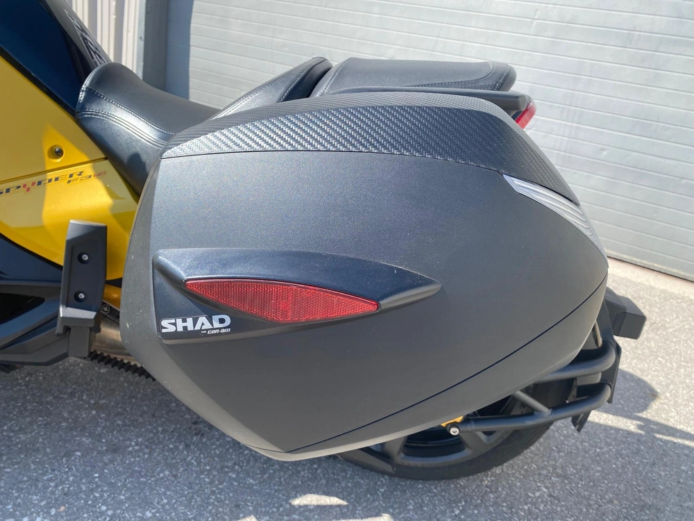 2018 Can-am F3-s alt