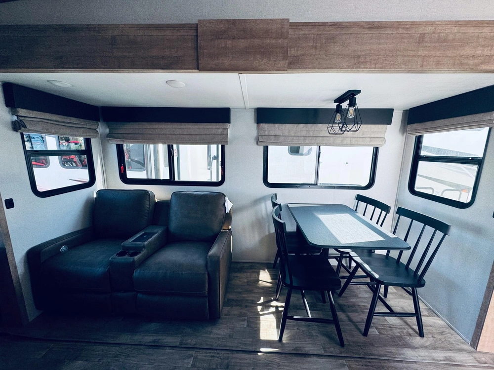 2023 Keystone Rv Arcadia 248 Slre alt