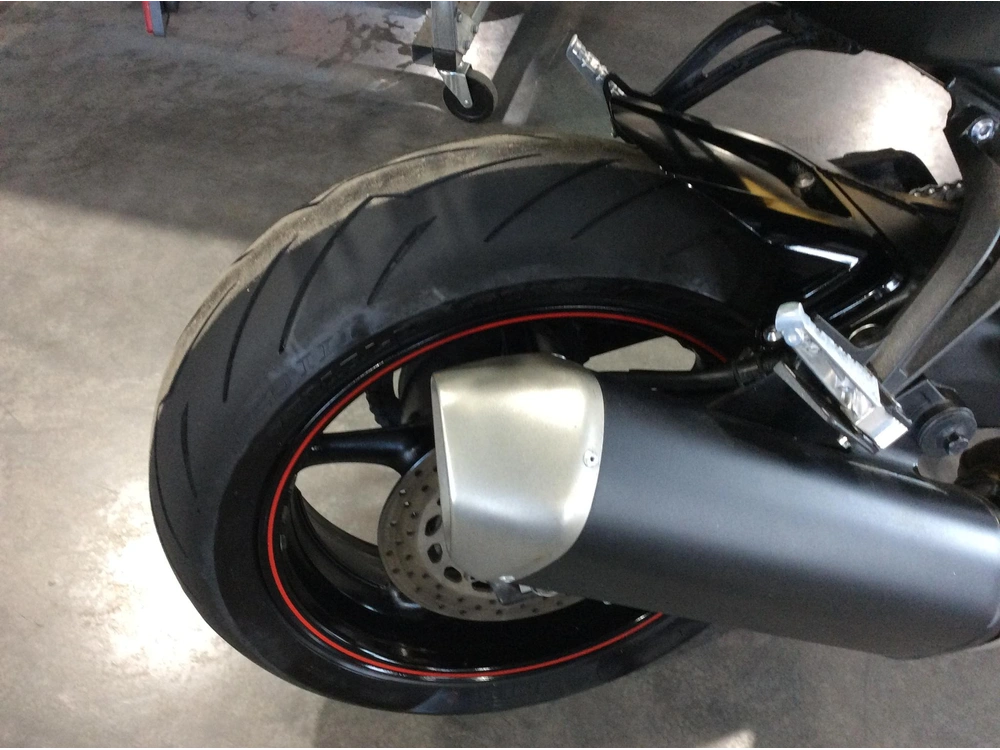 Yamaha Fz8 2013 alt