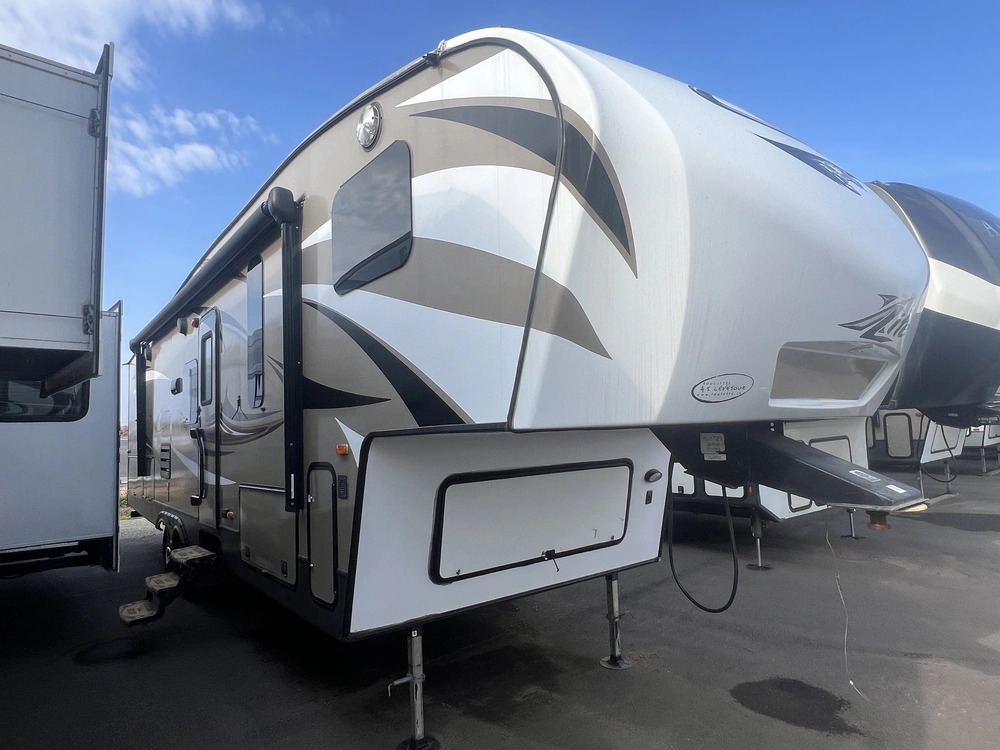 2015 Keystone Rv Cougar 28rdb alt