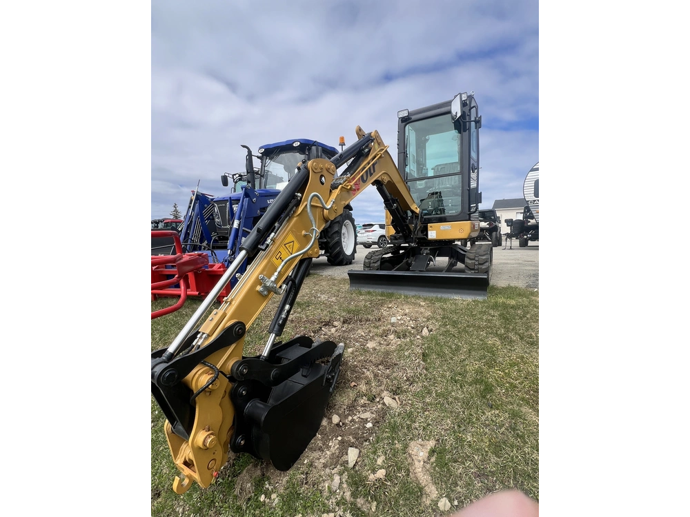 2026 Wolf We26 Cab alt