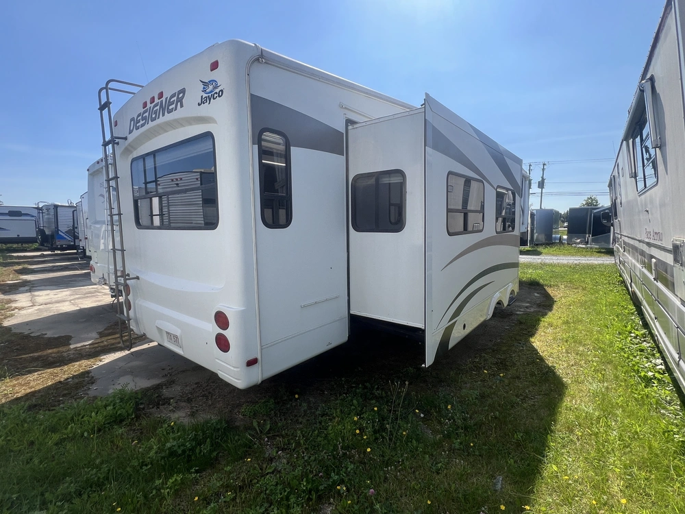 2010 Jayco Designer 35 Rlts alt