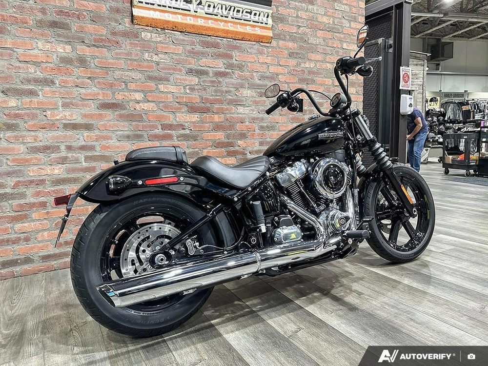 2026 Harley-davidson Street Bob alt