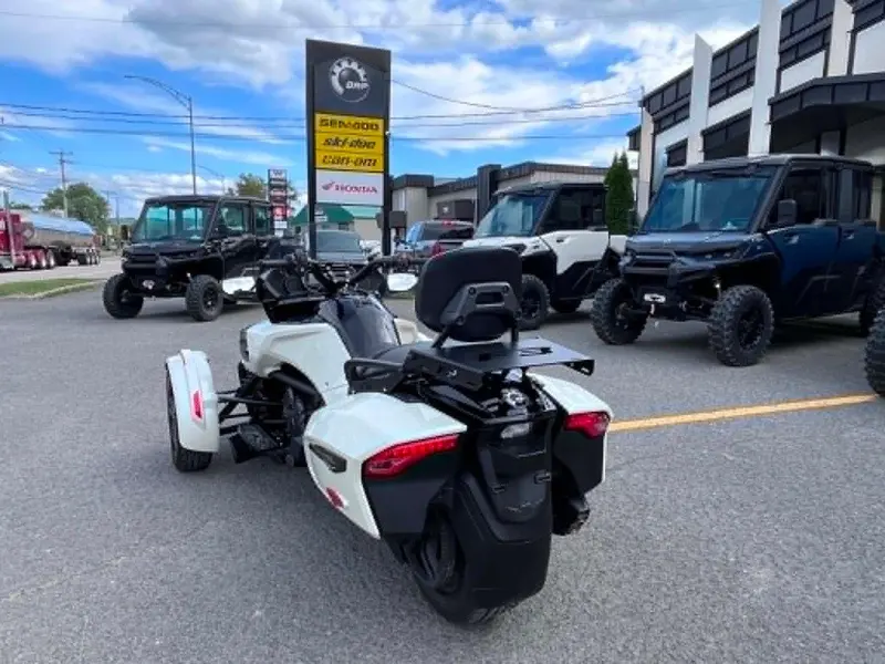 Can-Am F3-T USED 2023