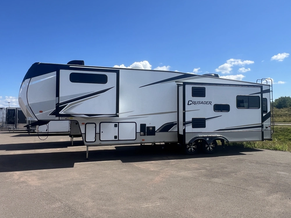 2022 Prime Time Crusader 335rlp alt
