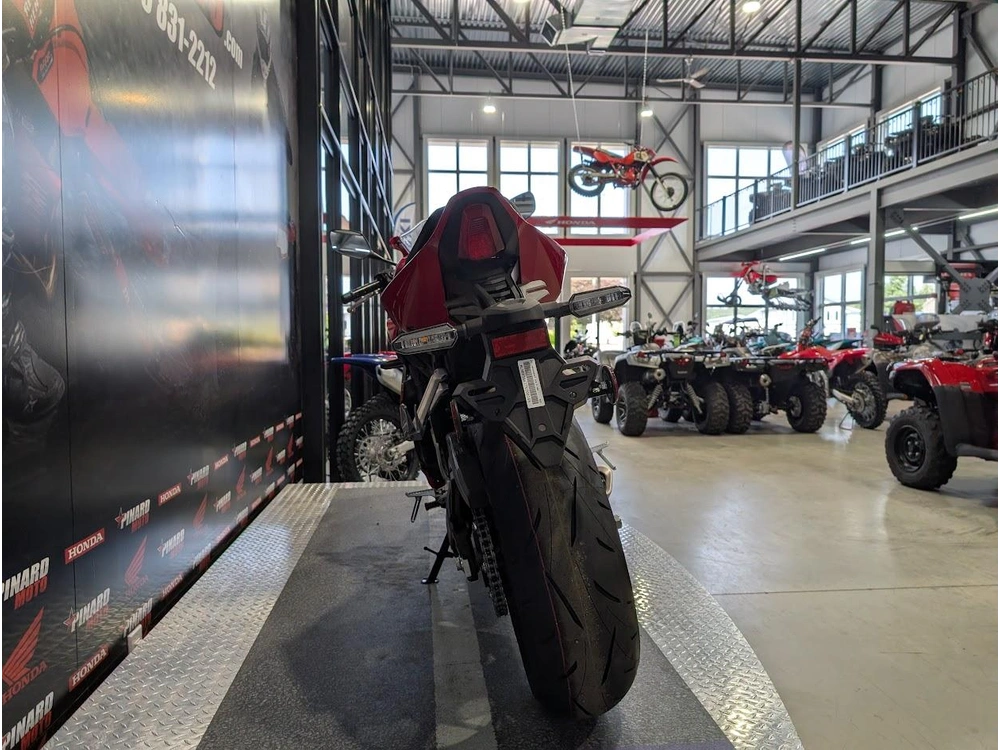 Honda Cbr650r E-cltch 2026 alt