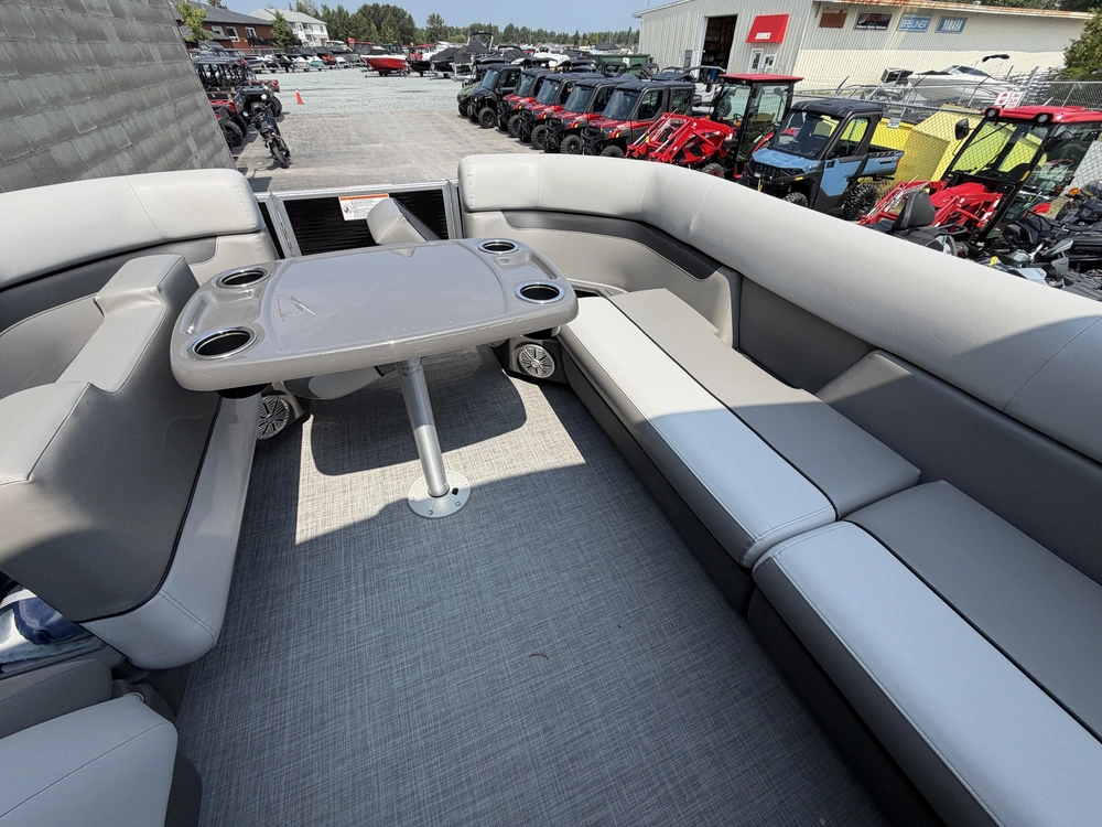 2025 Princecraft Vectra 23l Sport Black 150exlpt Efi alt