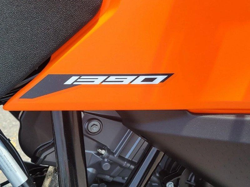 2027 Ktm 1390 Super Adventure S Evo alt