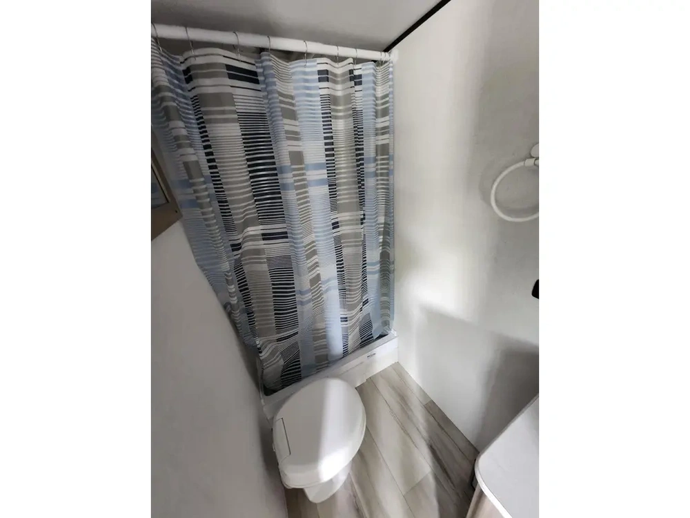 Keystone Rv Coleman 23 B 2025 alt