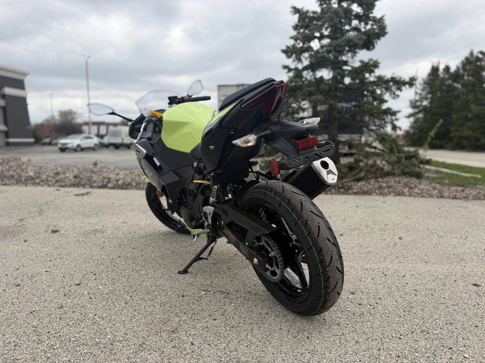 2026 Kawasaki Ninja 500 Abs alt