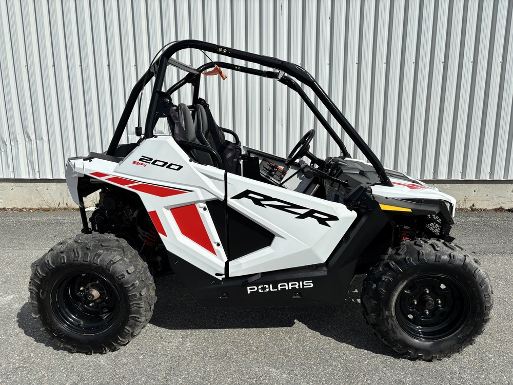 2023 Polaris Rzr 200 alt