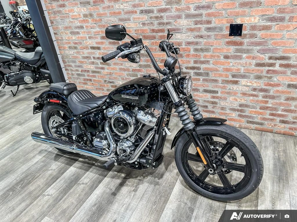 2026 Harley-davidson Street Bob alt