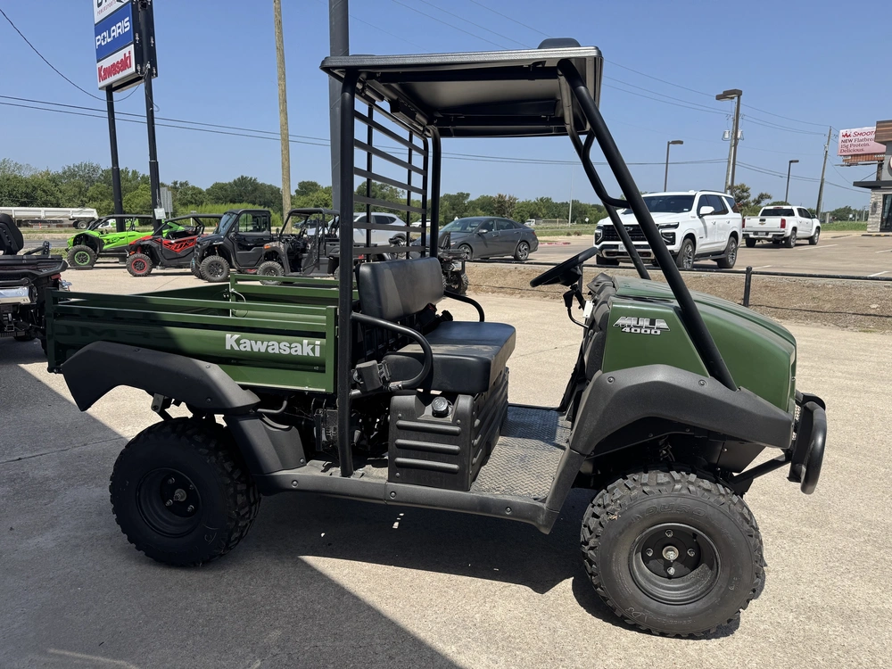 2026 Kawasaki Mule™ 4000 4000 alt