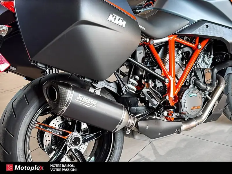 Ktm Superduke Gt 2024 alt
