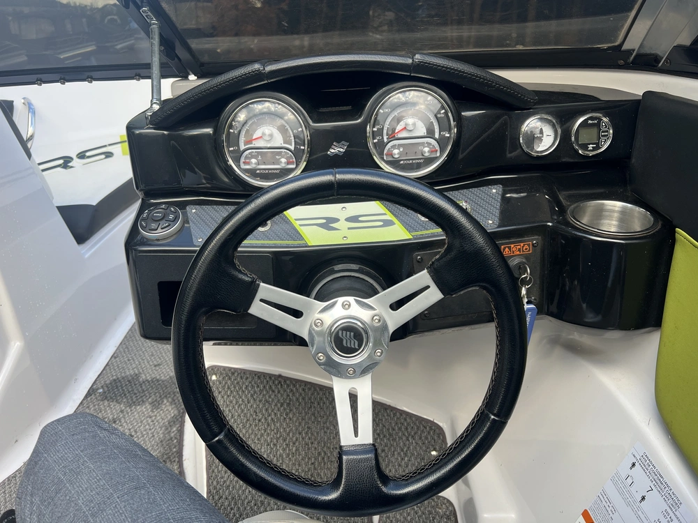 Four Winns H180 Rs 2014 alt