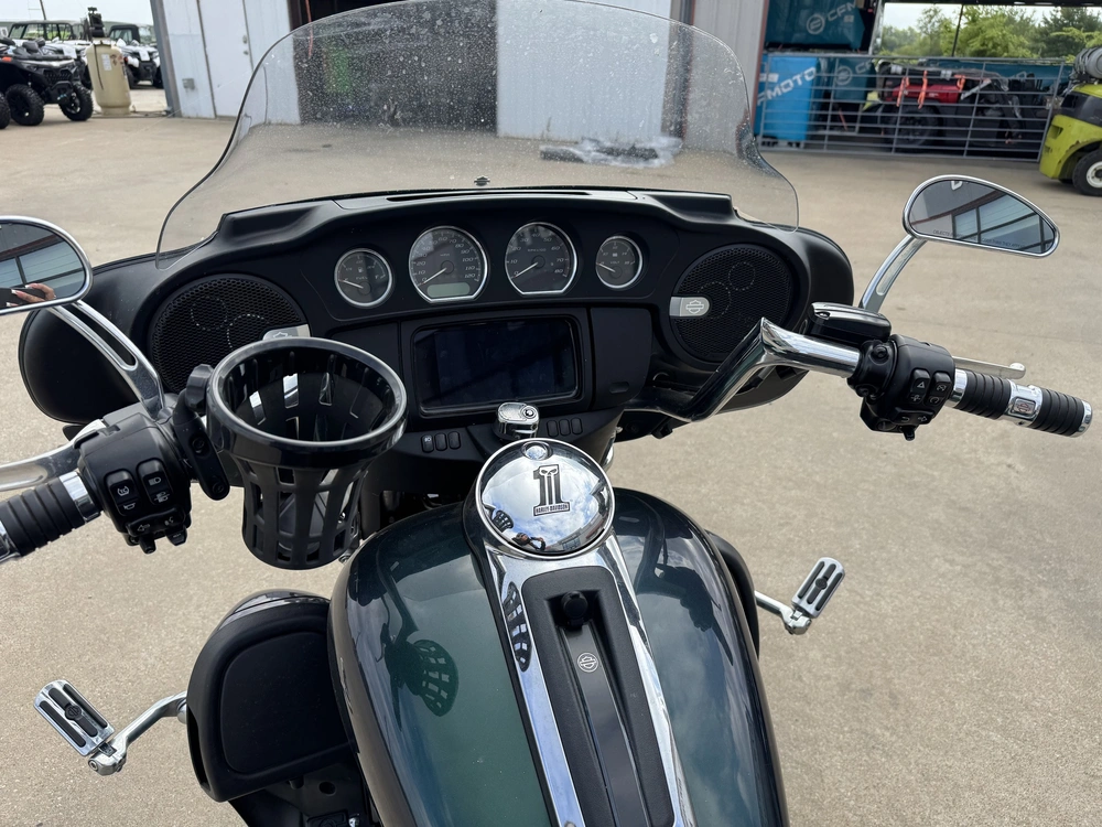 2021 Harley-davidson Tri Glide Ultra alt