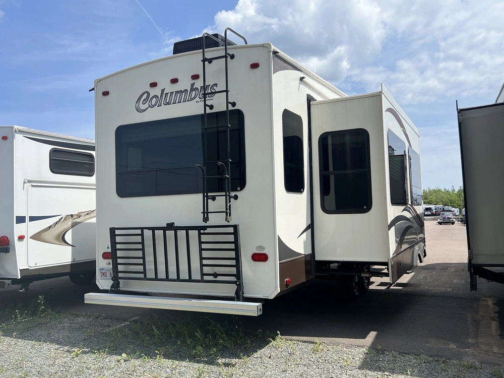 2012 Forest River Palomino Columbus 320rs alt