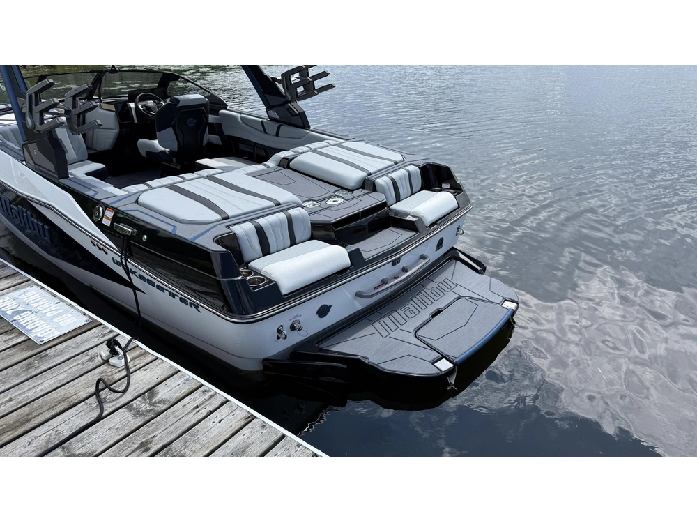2026 Malibu 22 Lsv alt