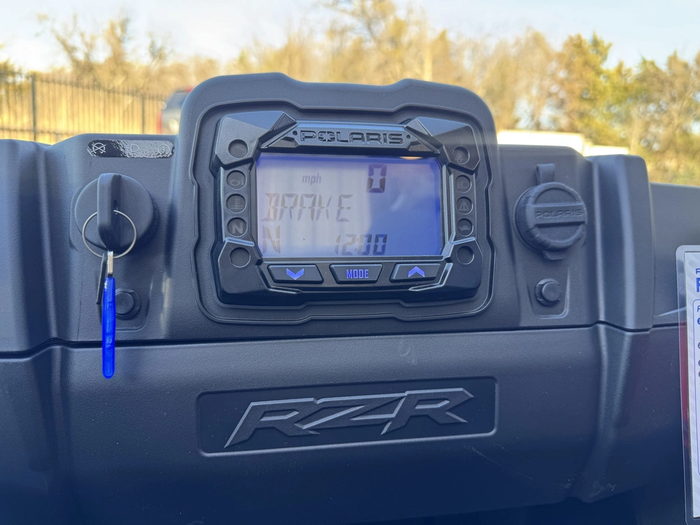 2026 Polaris Rzr 200 Efi Indy Red alt