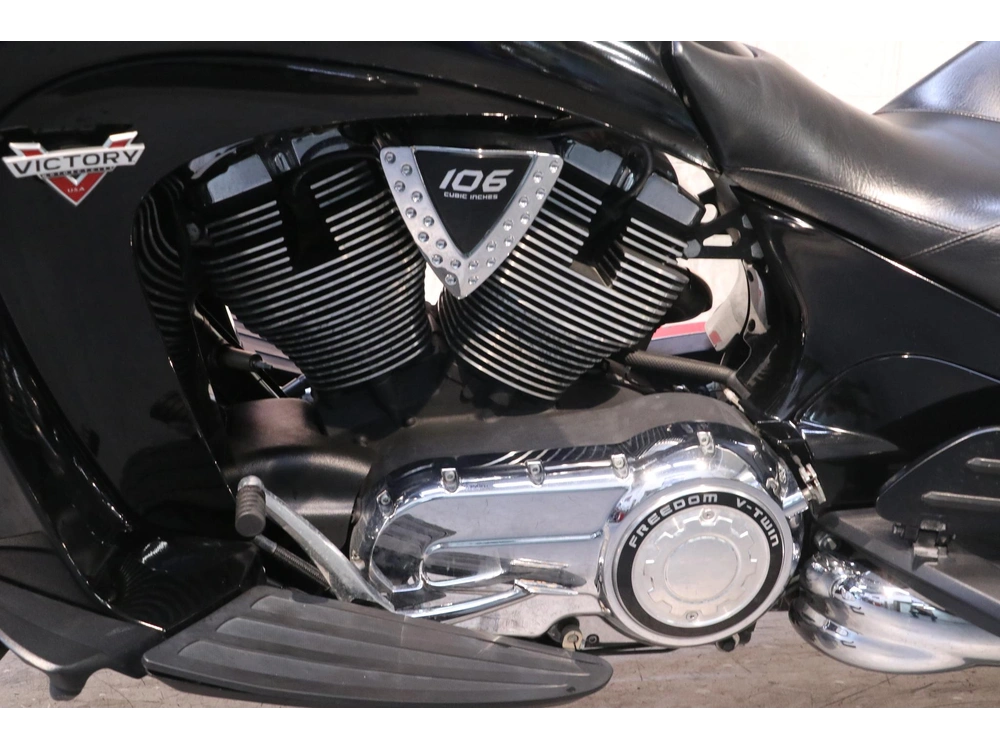 Victory Motorcycles Vision Tour Abs 2013 alt