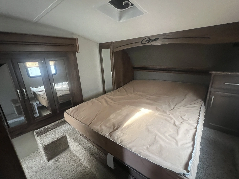 2015 Keystone Rv Cougar 28rdb alt