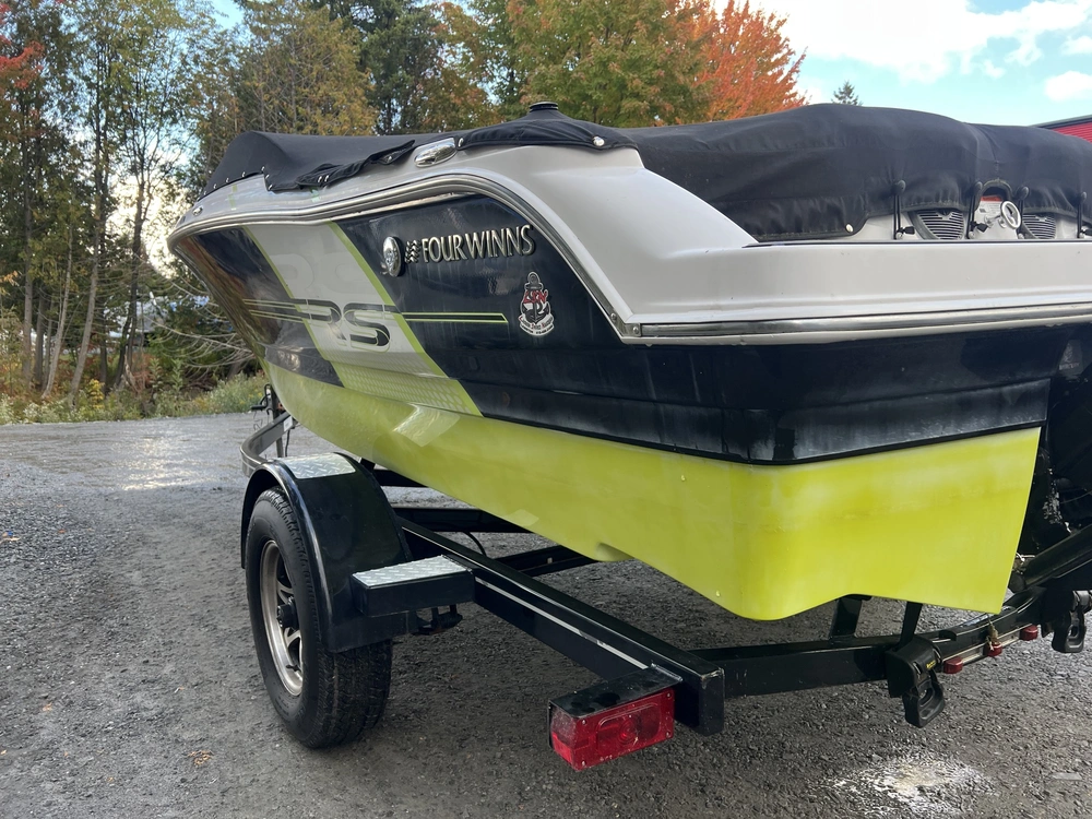 Four Winns H180 Rs 2014 alt
