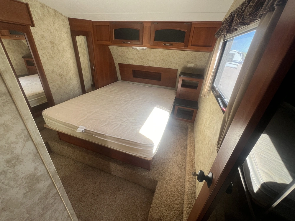 2012 Keystone Rv Cougar 330rbk alt