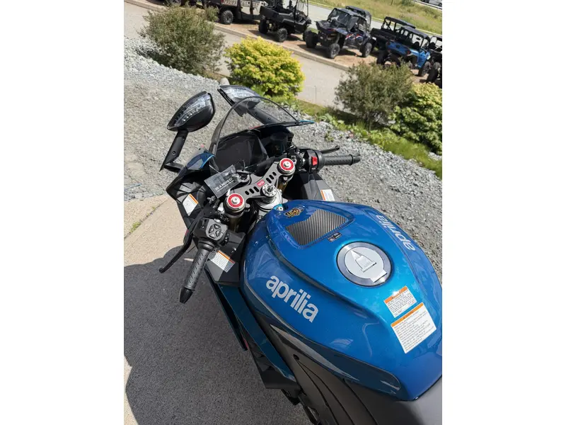 Aprilia RSV4 1100 - Stingray Blue 2027
