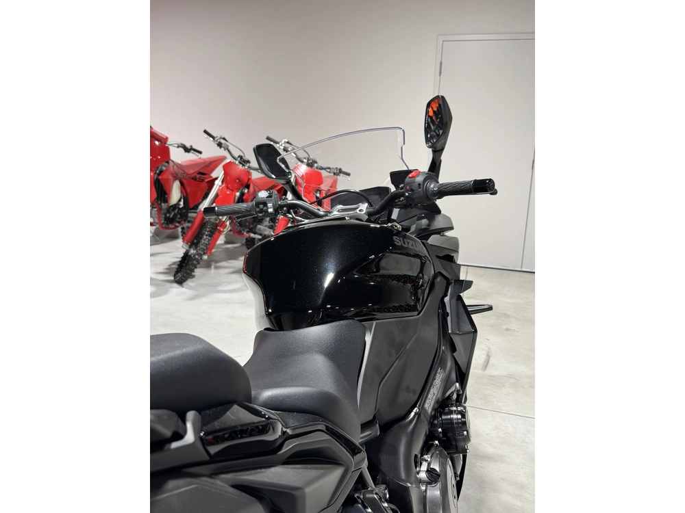 Suzuki Gsx-s1000gt 2026 alt
