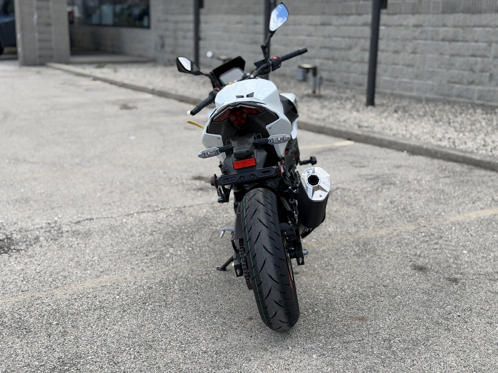 2026 Kawasaki Z500 Se Abs alt